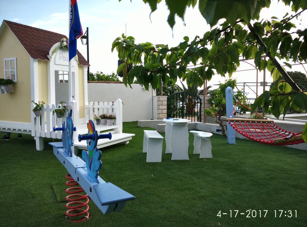 Apartments Gina โตรกีร์ ภายนอก รูปภาพ